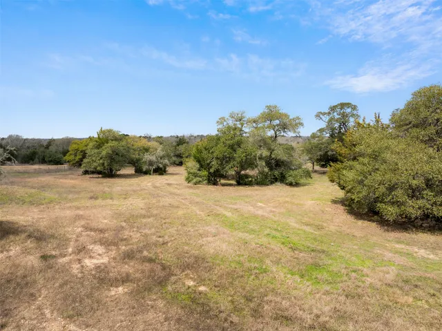 $465,000 | 2407 East State Highway 159, Fayetteville, TX 78940