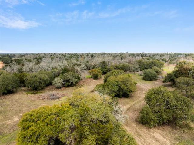 $465,000 | 2407 East State Highway 159, Fayetteville, TX 78940