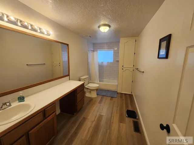 $560,000 | 757 East 1200 North, Shelley, ID 83274