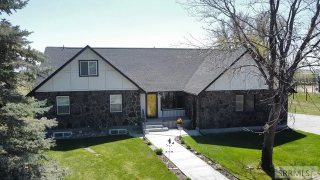 $560,000 | 757 East 1200 North, Shelley, ID 83274