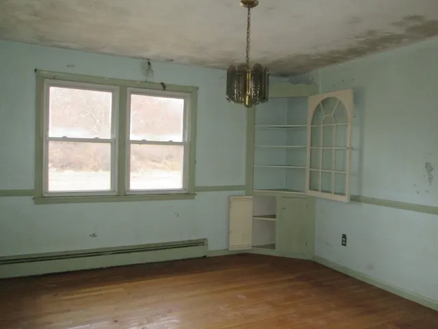 $400,000 | 204 Whitney Street, Northborough, MA 01532