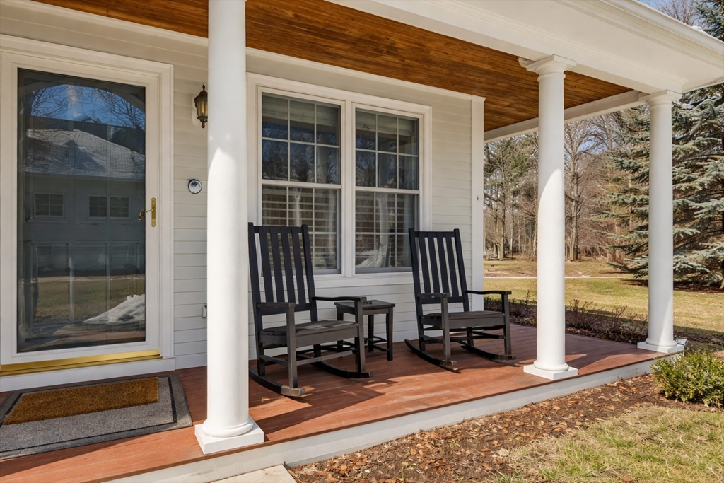 1 Junction Lane, Unit 1 Hamilton, MA 01982 - Photo 3 of 39