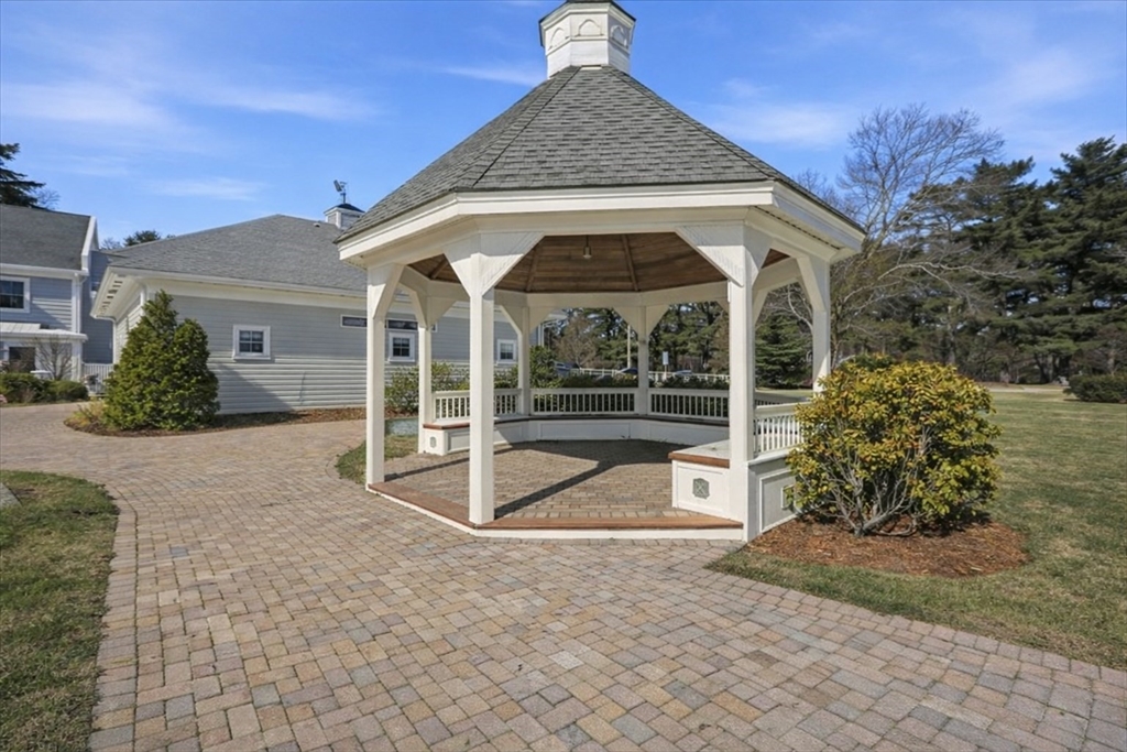 1 Junction Lane, Unit 1 Hamilton, MA 01982 - Photo 4 of 39