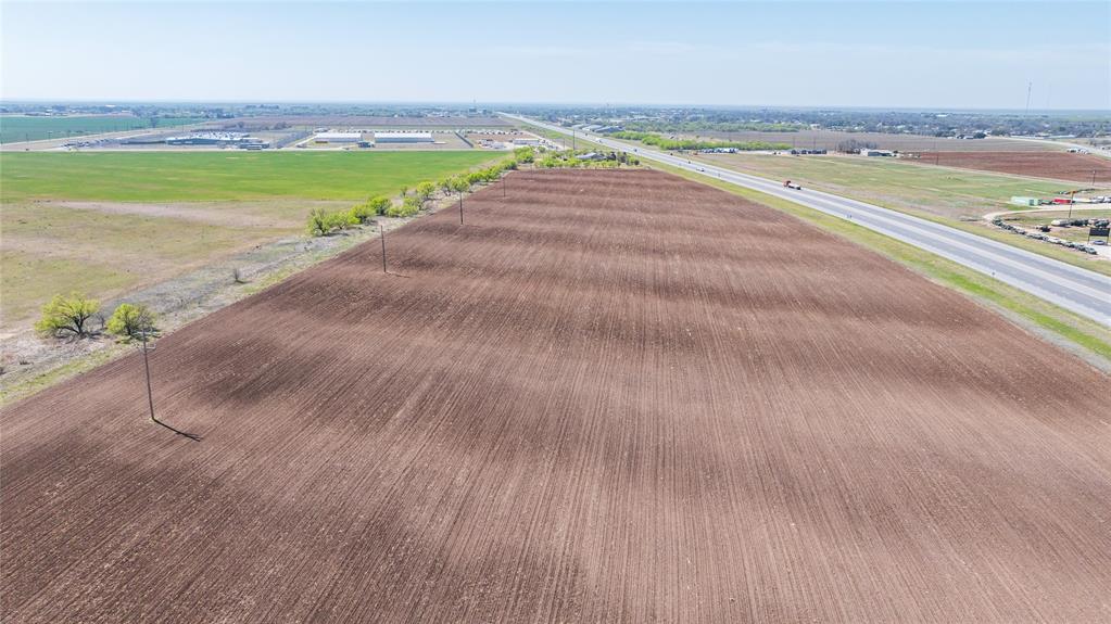 277 North Haskell Tx 79521 Haskell, TX 79521 - Photo 10 of 12 a view of an ocean and a beach