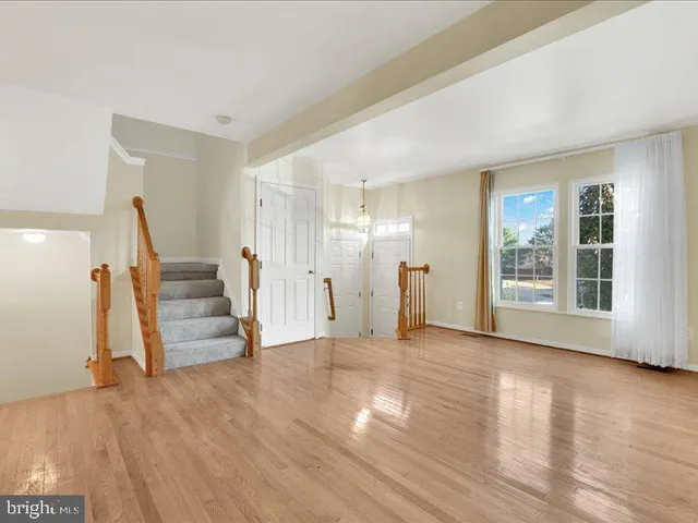 $2,800 | 6358 Racetec Place, Springfield, VA 22150