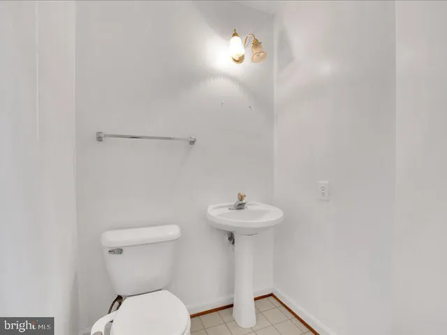 $2,800 | 6358 Racetec Place, Springfield, VA 22150