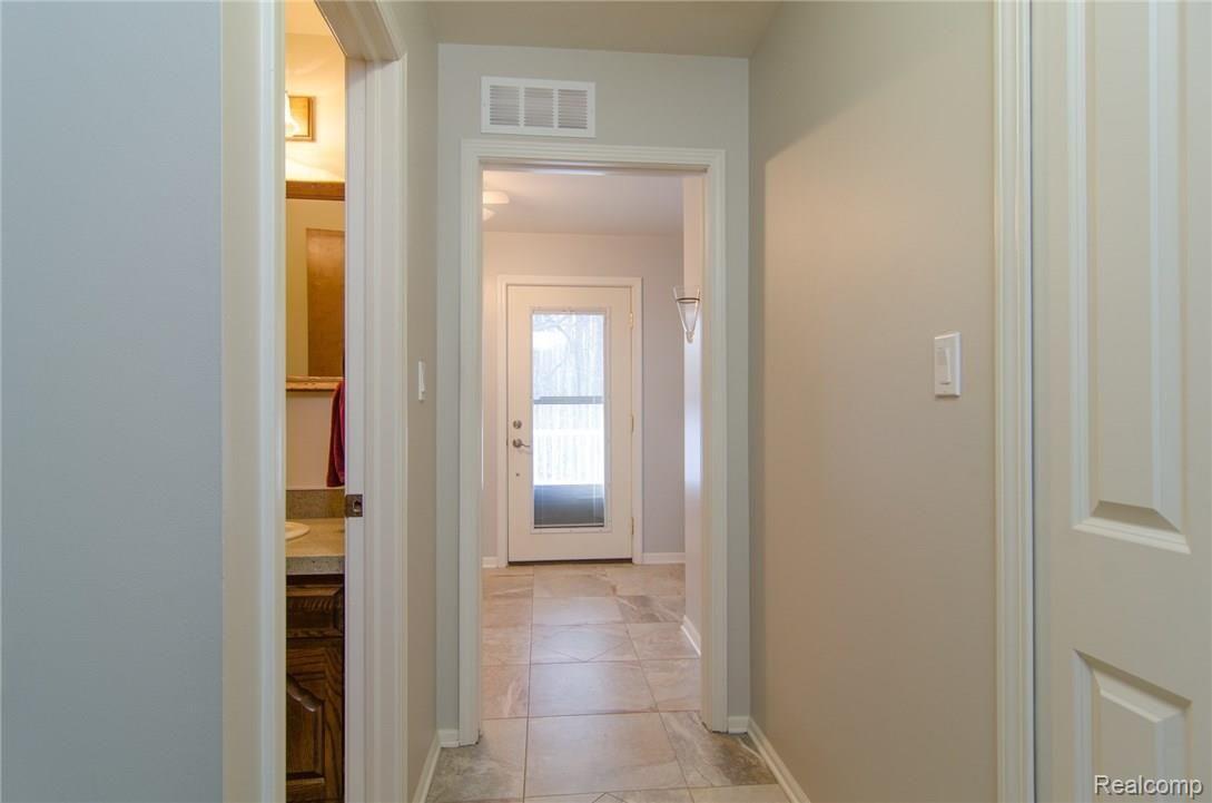 21995 Currie Road Northville, MI 48167 - Photo 17 of 35 export-15.jpg