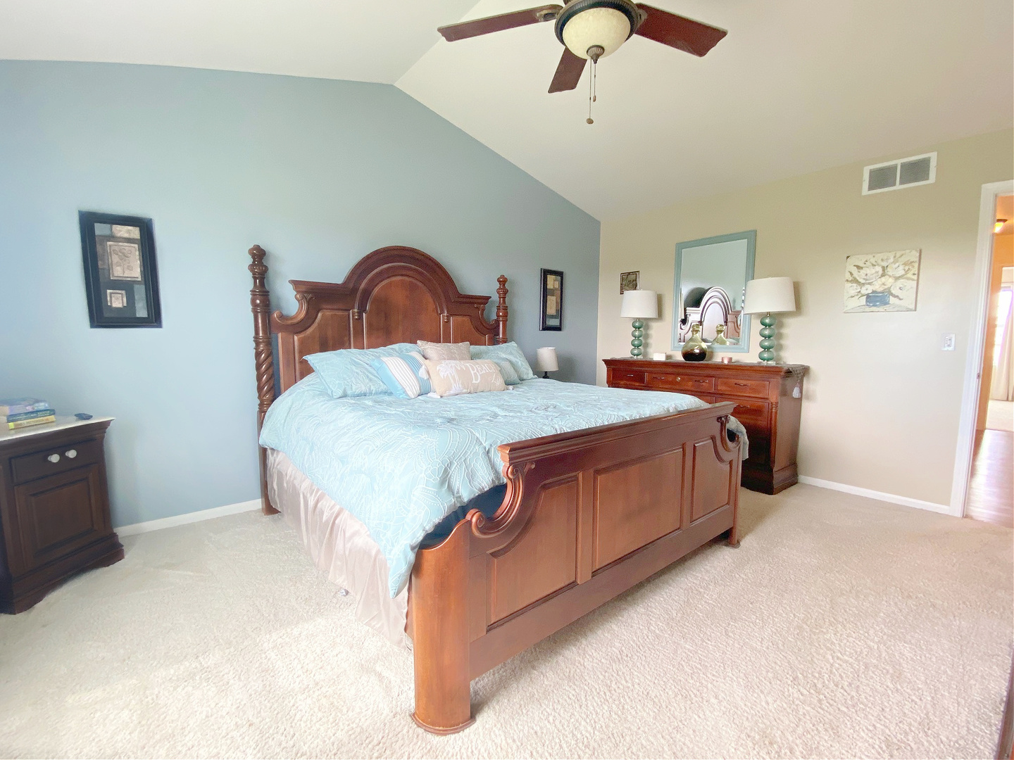 1197 Freedom Road Elburn, IL 60119 - Photo 16 of 31 a bedroom with a bed and a dresser