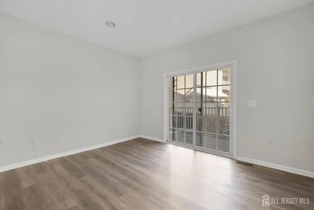 $3,400 | 102 Forest Drive, Piscataway, NJ 08854