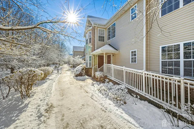 $3,400 | 102 Forest Drive, Piscataway, NJ 08854