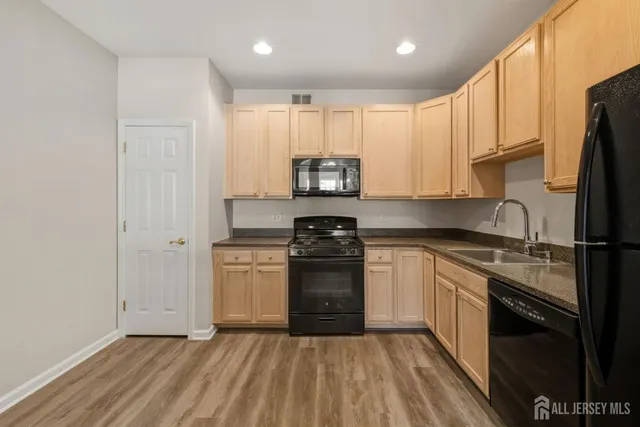 $3,400 | 102 Forest Drive, Piscataway, NJ 08854