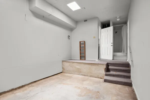 $2,095 | 6726 Lancret Hill Drive, Unit A, Austin, TX 78745