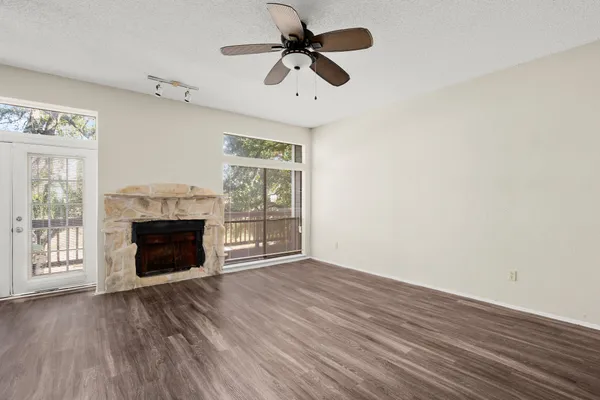 $2,095 | 6726 Lancret Hill Drive, Unit A, Austin, TX 78745