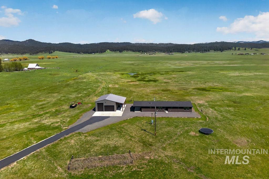 13100 Farm To Market Road Donnelly, ID 83615 - Photo 3 of 50