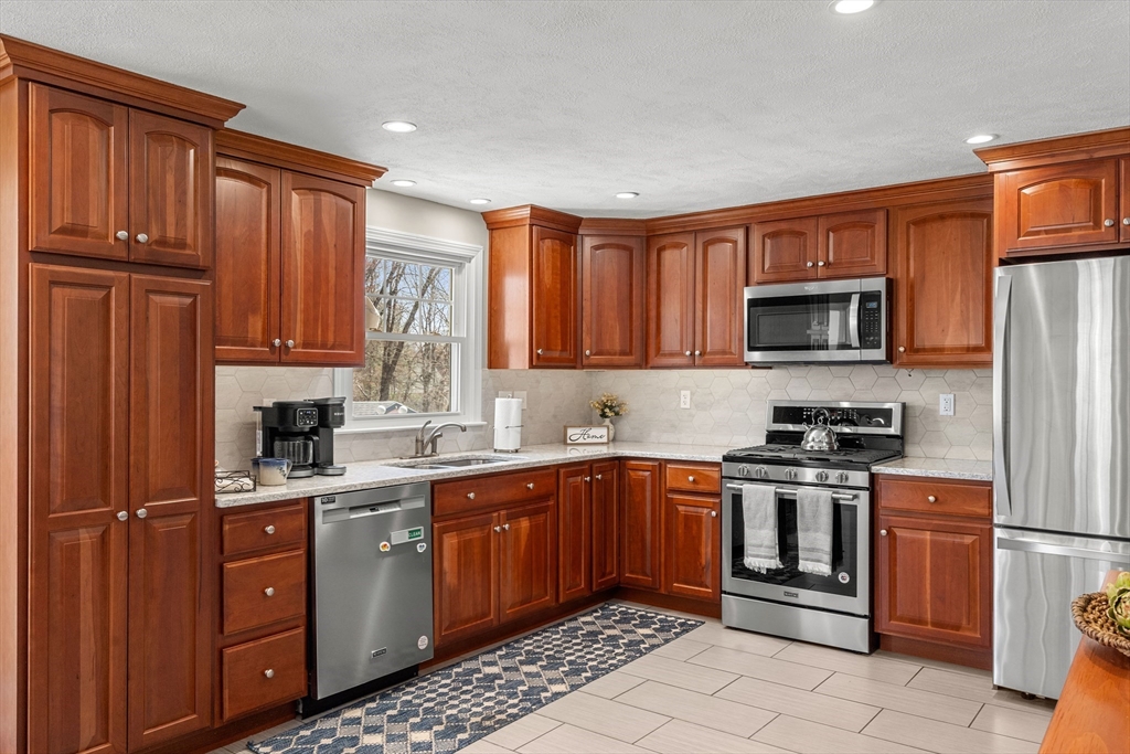501 Trull Road Tewksbury, MA 01876 - Photo 9 of 38 Gallery Image 9