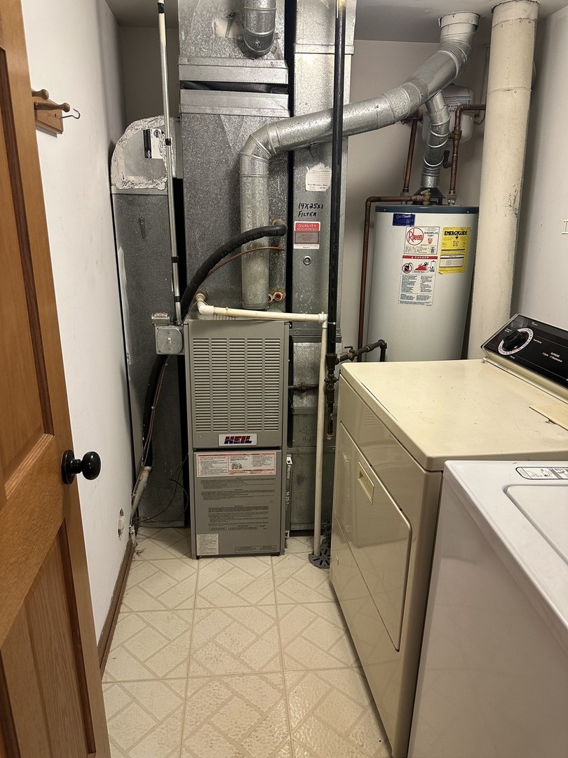 20 Stonegate Court Algonquin, IL 60102 - Photo 13 of 15