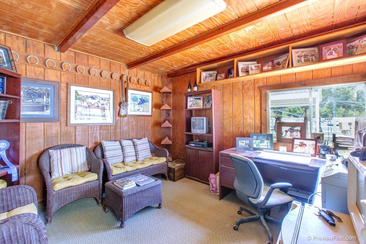 2570 5th Street Encinitas, CA 92024 - Photo 16 of 20 OFFICE IN BREEZEWAY BARN