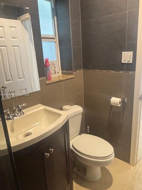 2251 Southwest 27th Street, Unit 5 Miami, FL 33133 - Photo 9 of 10 Gallery Image 9