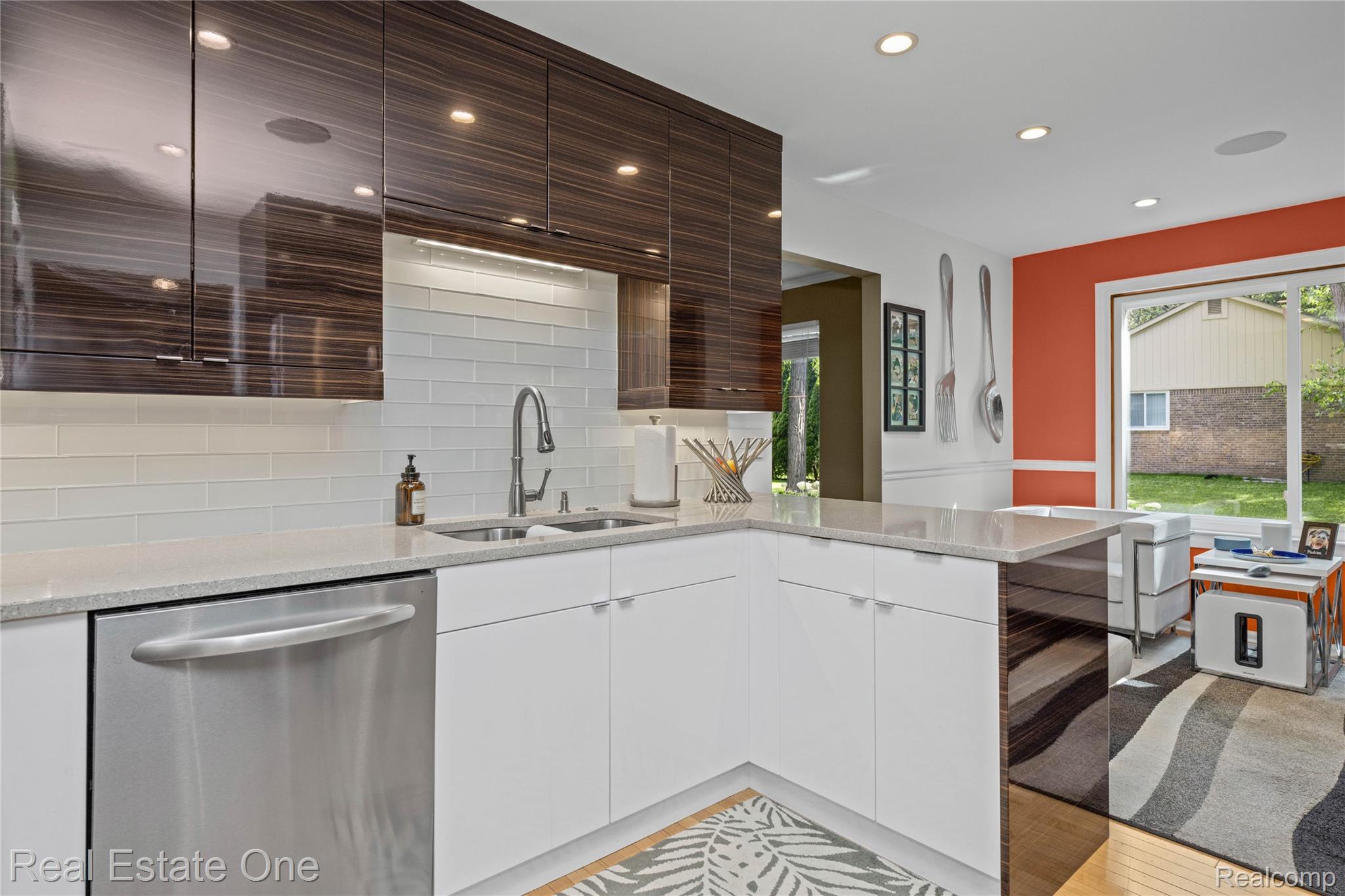 1574 Cardinal Ridge Court West Bloomfield, MI 48324 - Photo 16 of 57 1574 Cardinal Ridge - OnDemand Pix Photography (10).jpg