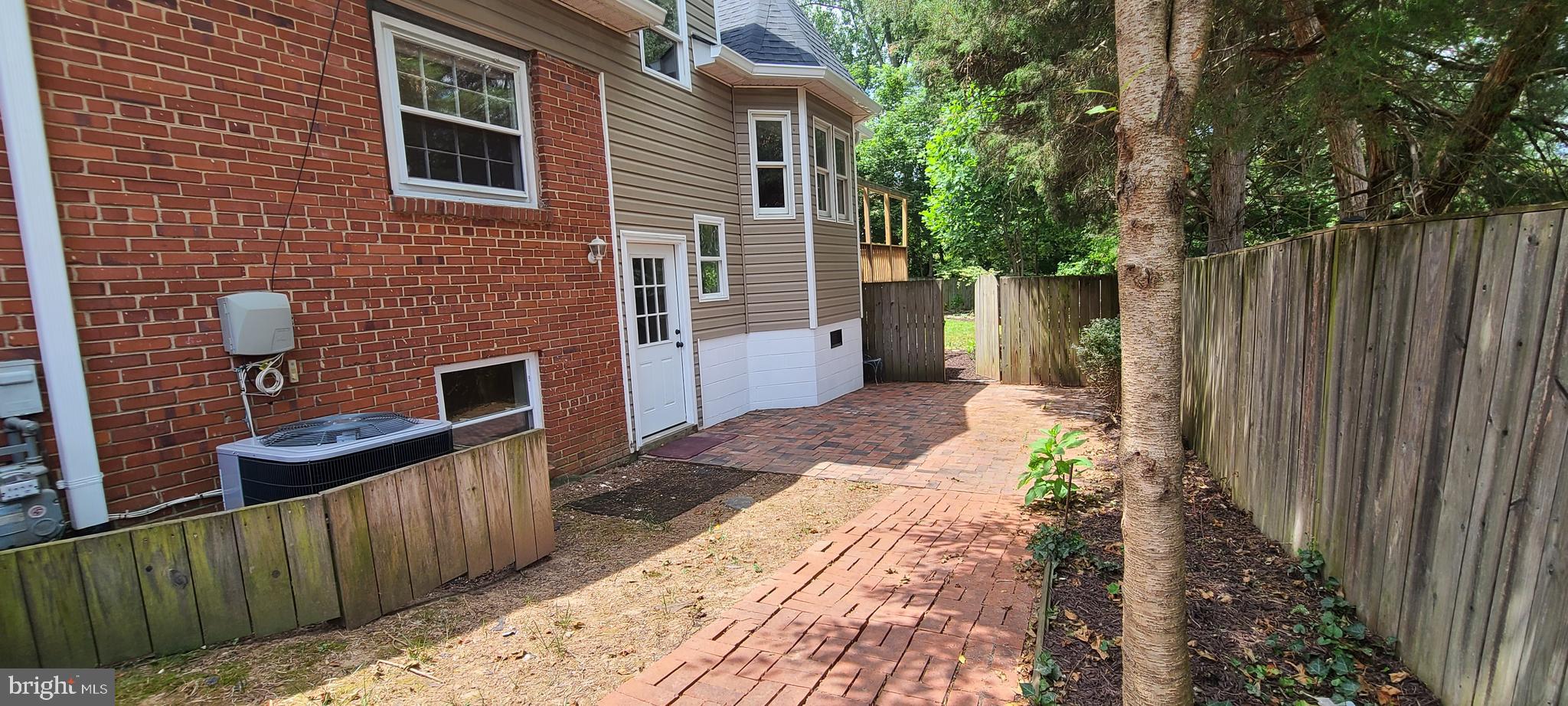 3816 Ridge Road Annandale, VA 22003 - Photo 19 of 86 side entrance