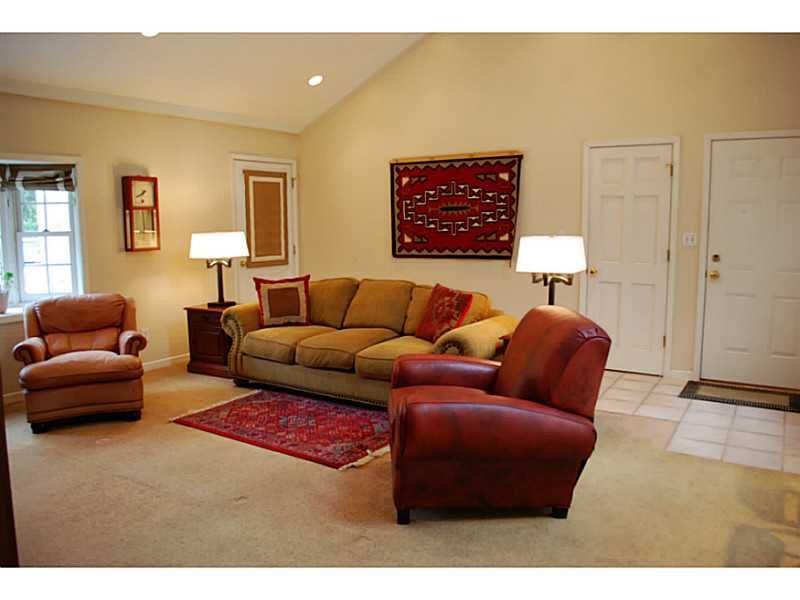 8975 Spring Mill Road Indianapolis, IN 46260 - Photo 3 of 24 Gallery Image 3