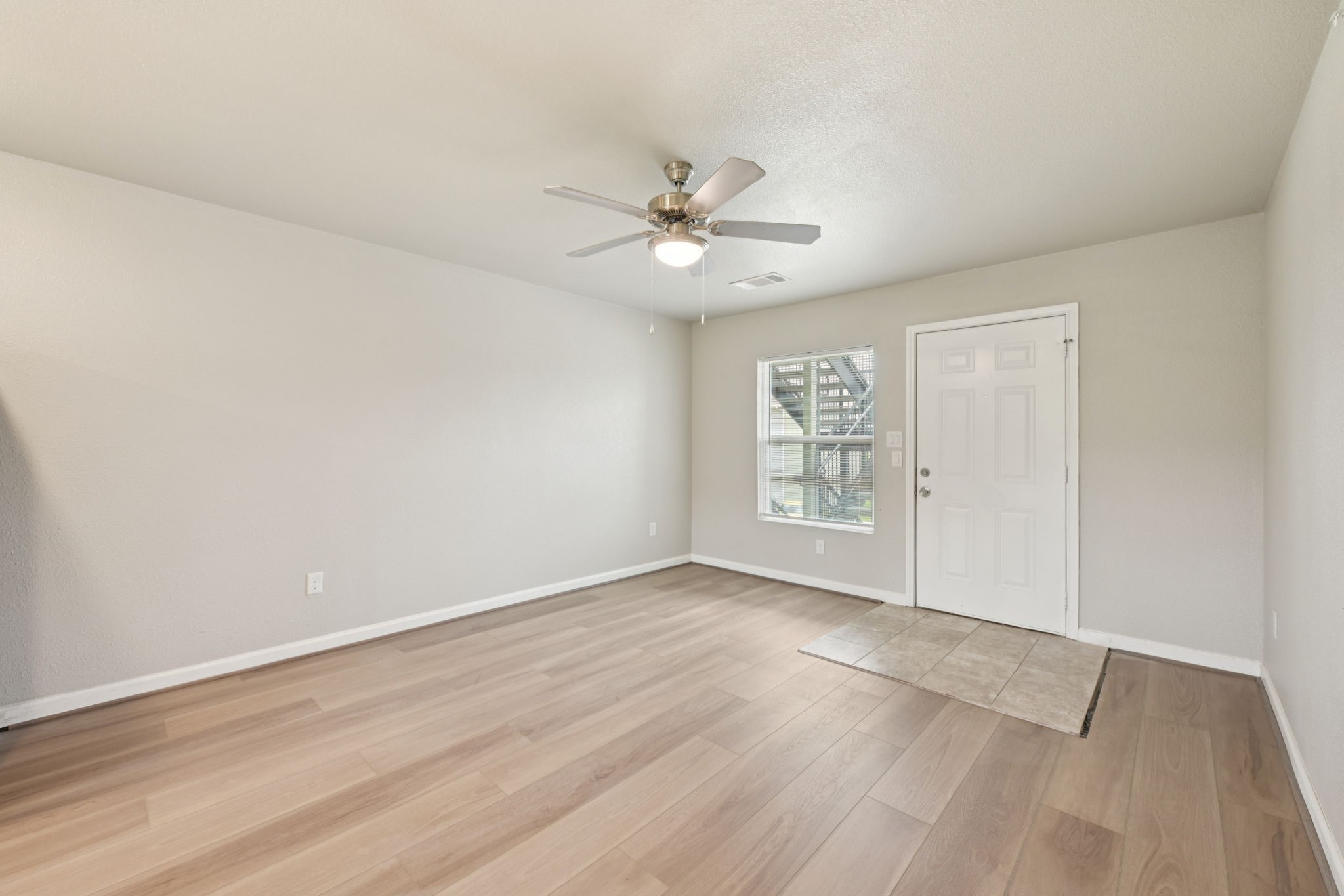 282 Plez Morgan, Unit A Montgomery, TX 77356 - Photo 6 of 46