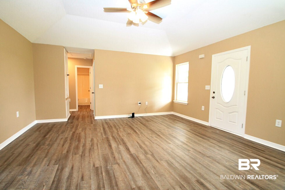 24982 A Patterson Road Robertsdale, AL 36567 - Photo 2 of 21