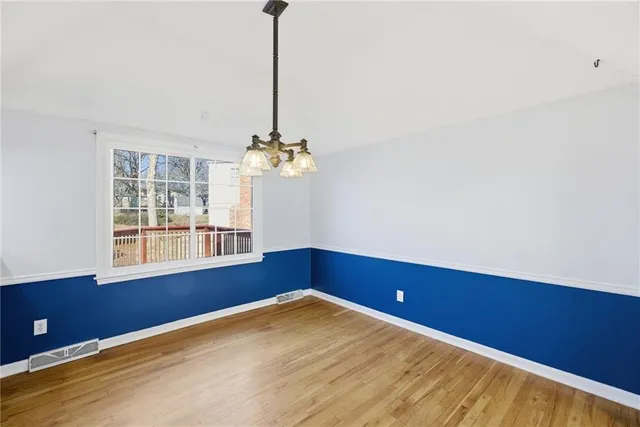 $370,000 | 10000 93rd Street, Overland Park, KS 66212