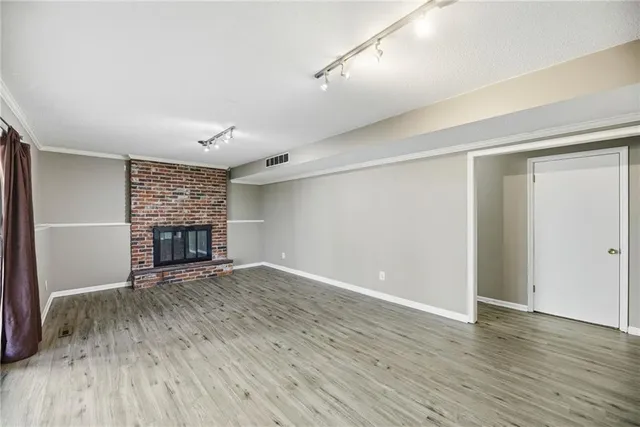 $370,000 | 10000 93rd Street, Overland Park, KS 66212