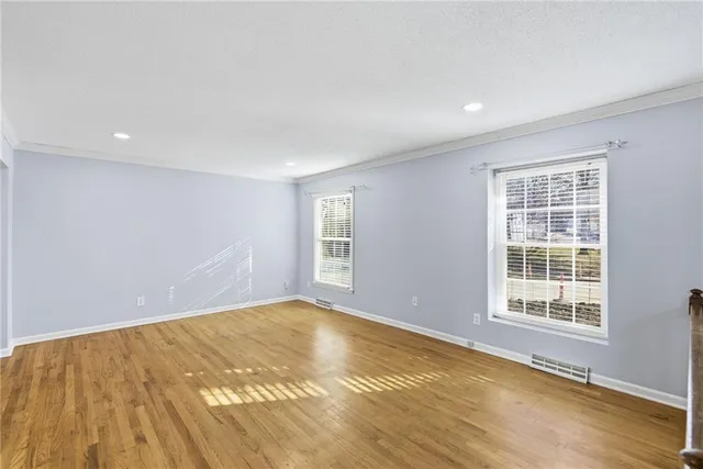 $370,000 | 10000 93rd Street, Overland Park, KS 66212