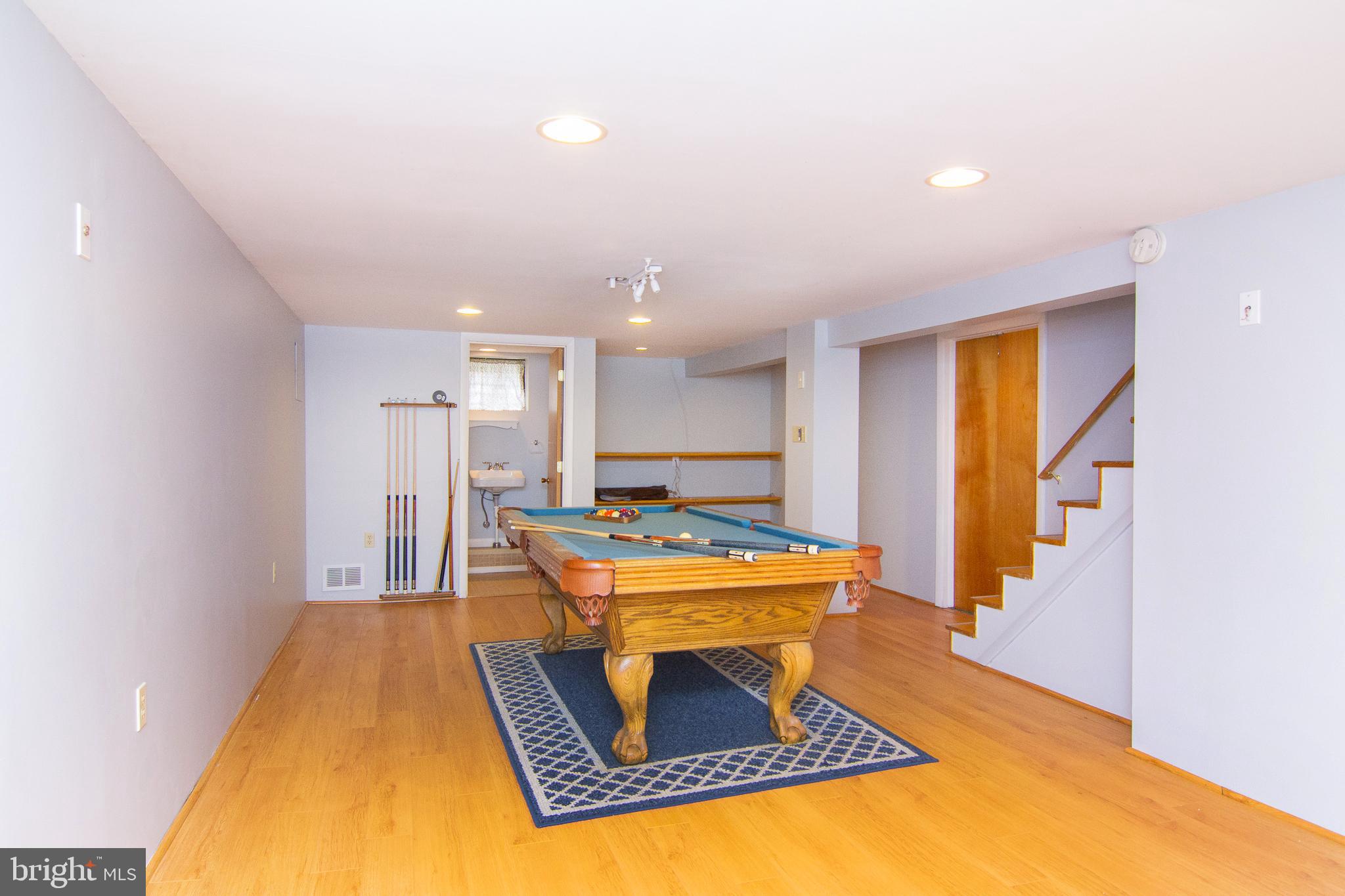 7914 Ridgely Oak Road Baltimore, MD 21234 - Photo 20 of 27 Rec room