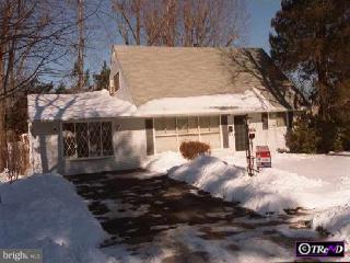 39 Harrow Road Levittown, PA 19056 - Photo 1 of 1 Gallery Image 1