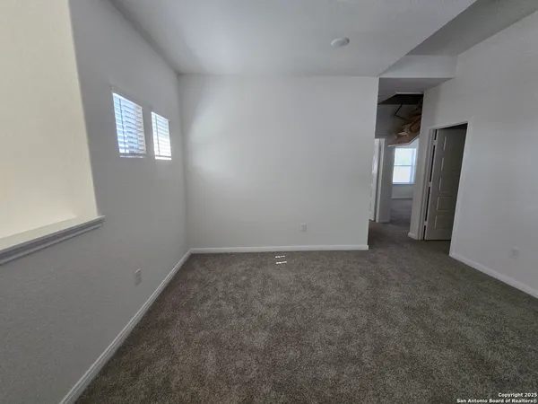 $2,700 | 835 Blue Violet, New Braunfels, TX 78130