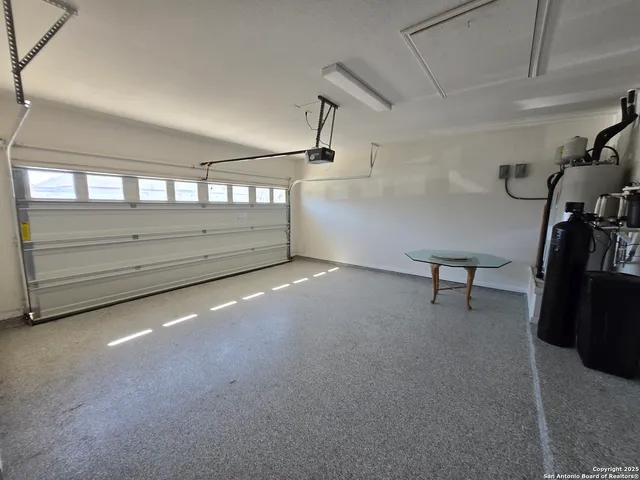 $2,700 | 835 Blue Violet, New Braunfels, TX 78130