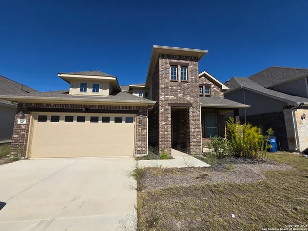 $2,700 | 835 Blue Violet, New Braunfels, TX 78130