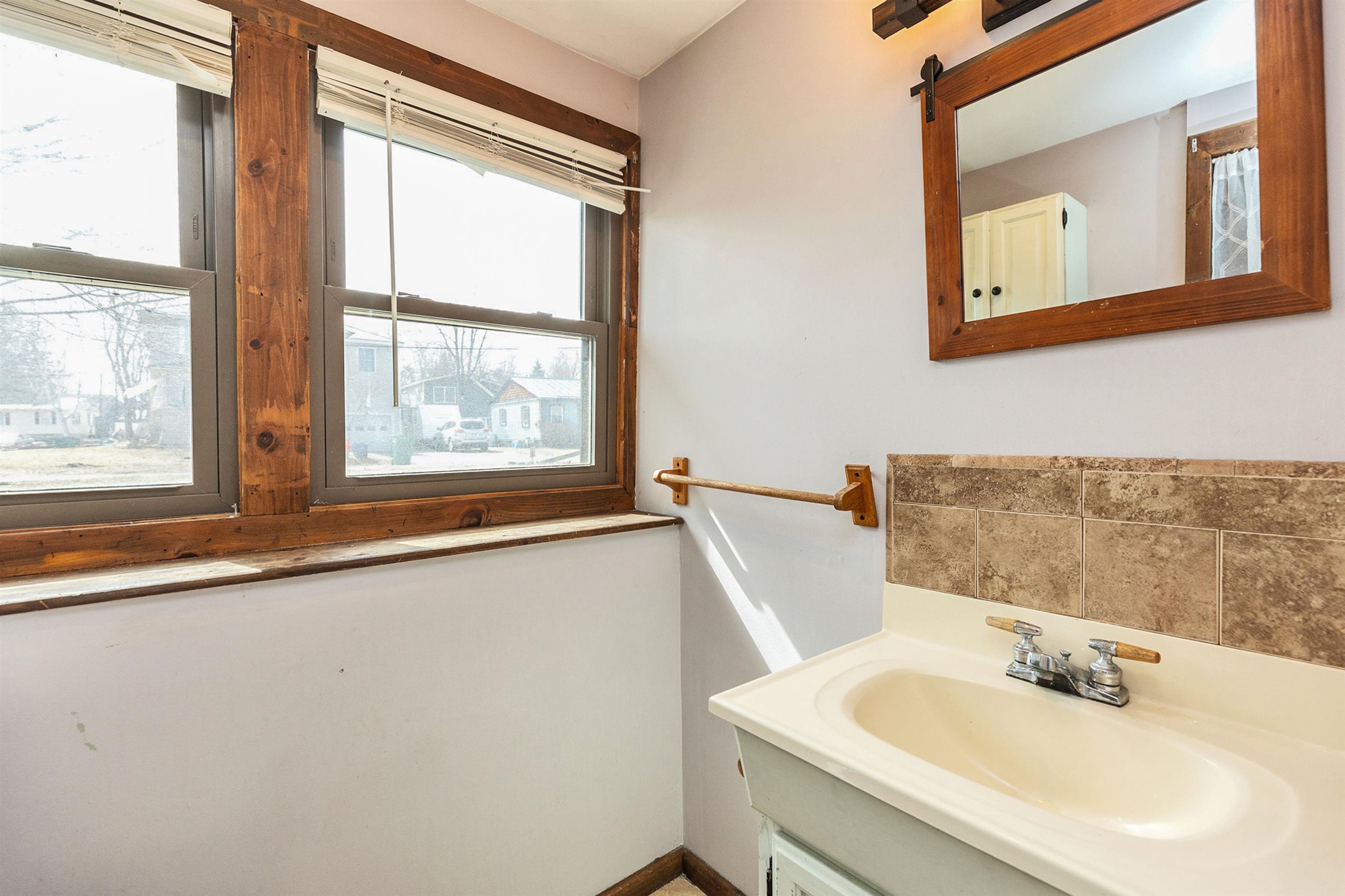 19 Spruce Street Keene, NH 03431 - Photo 30 of 37