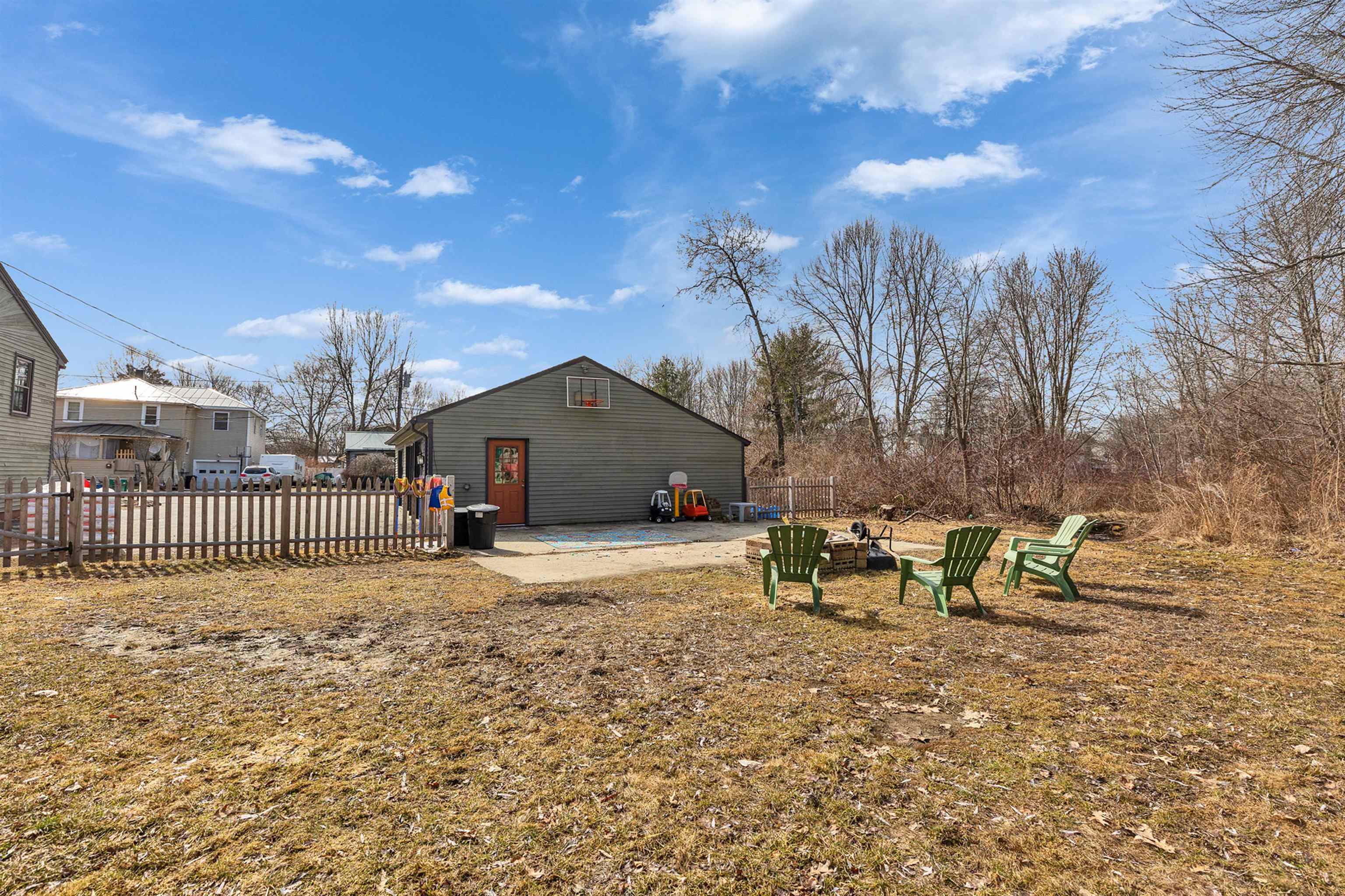 19 Spruce Street Keene, NH 03431 - Photo 32 of 37