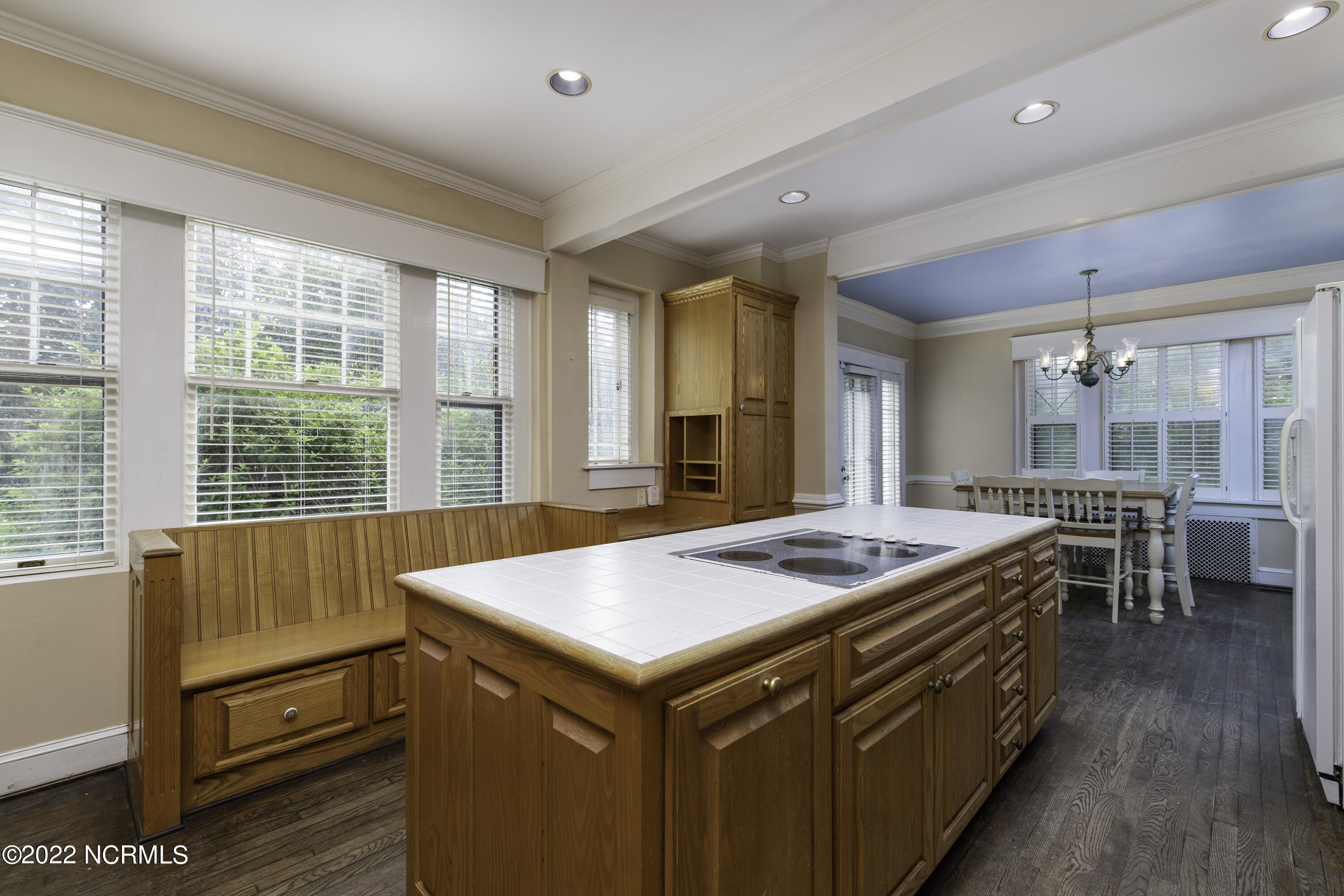 2814 Old Cherry Point Road New Bern, NC 28560 - Photo 18 of 70 Kitchen