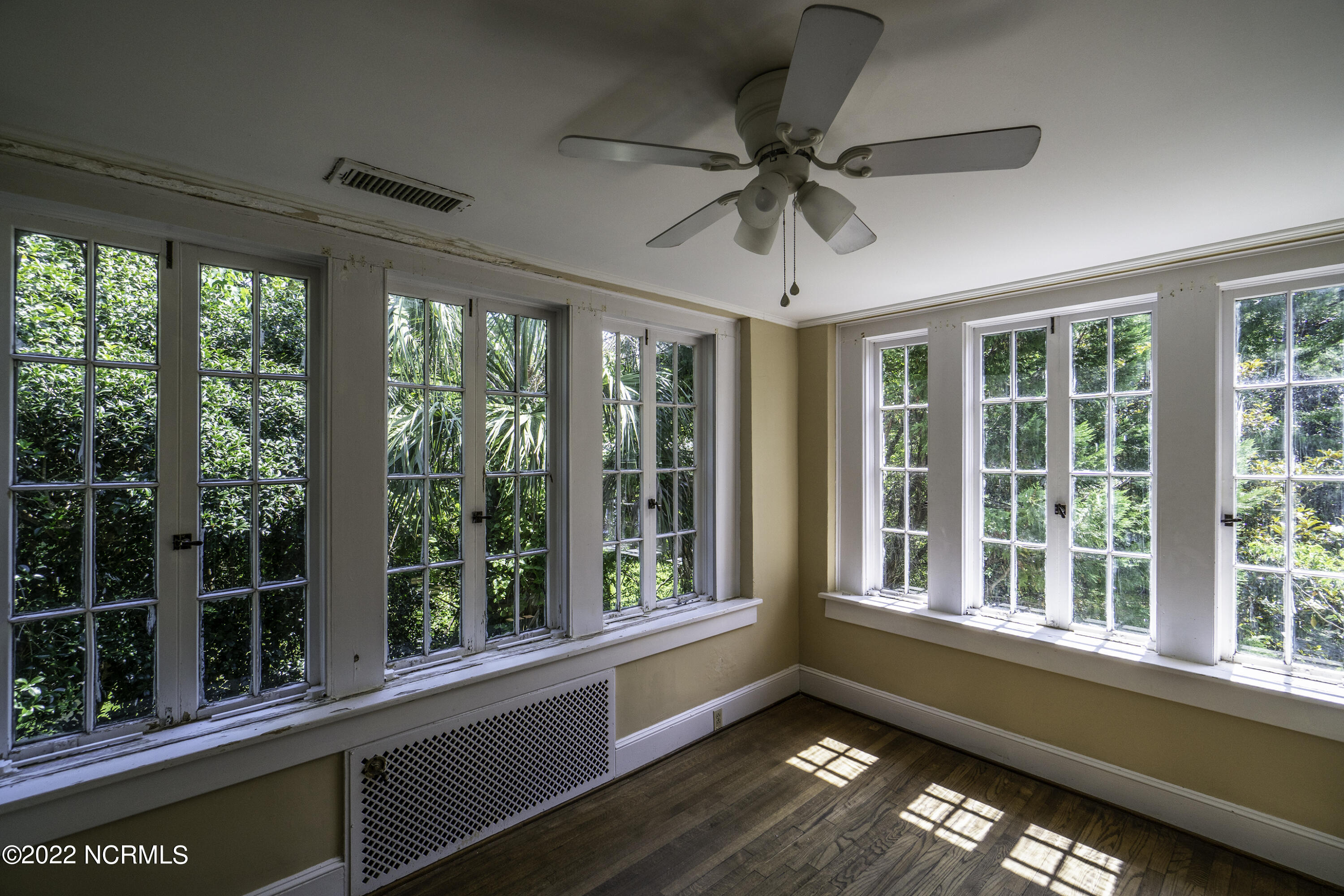 2814 Old Cherry Point Road New Bern, NC 28560 - Photo 29 of 70 Master Walk-in Closet 1
