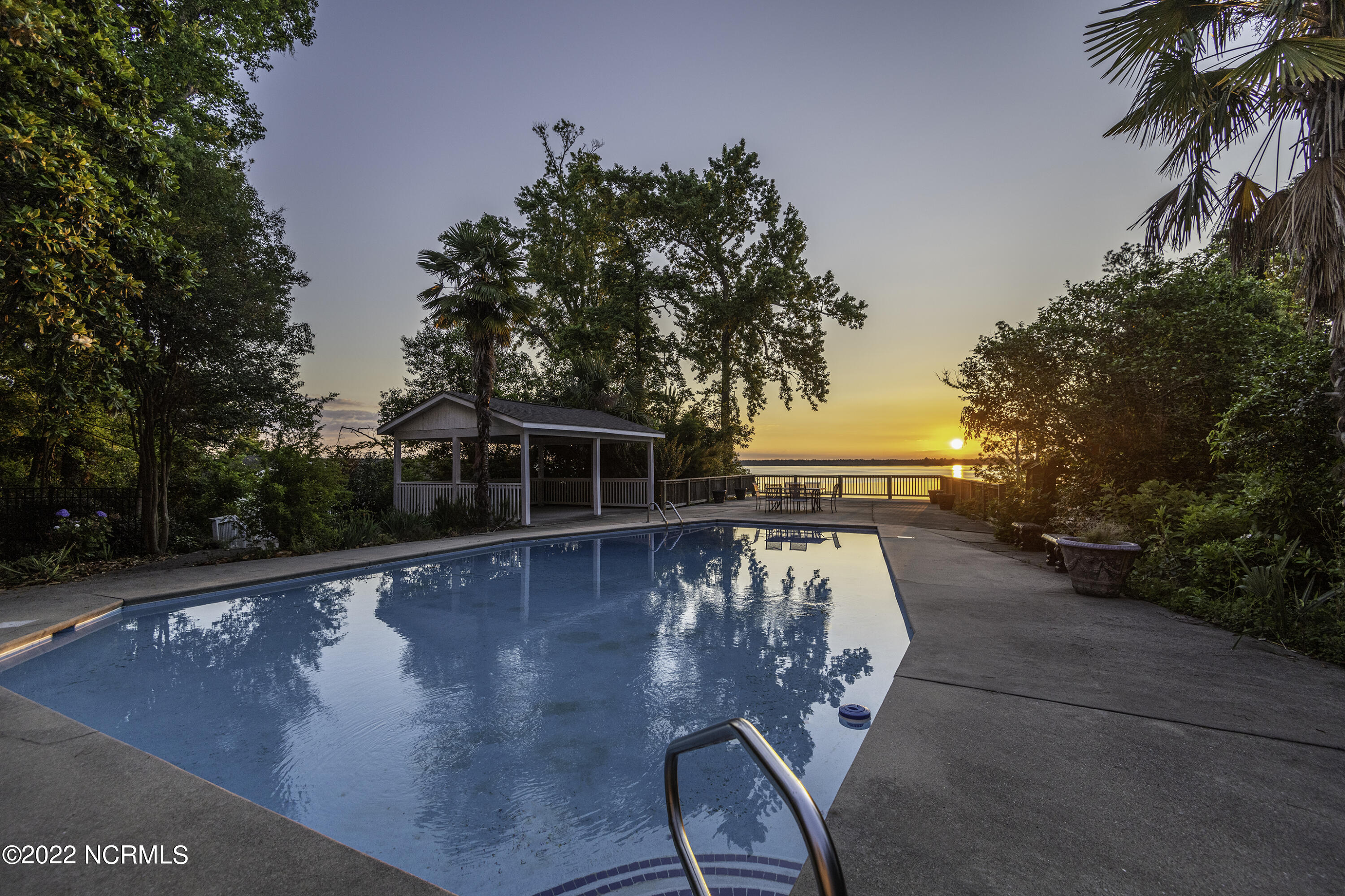 2814 Old Cherry Point Road New Bern, NC 28560 - Photo 49 of 70 In-Ground Pool