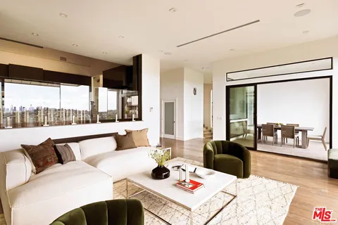 $4,499,000 | 4130 Parva Avenue, Los Angeles, CA 90027