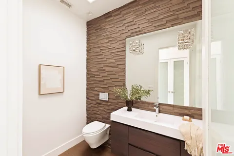 $4,499,000 | 4130 Parva Avenue, Los Angeles, CA 90027
