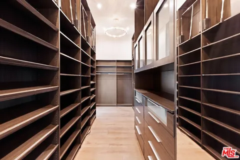 $4,499,000 | 4130 Parva Avenue, Los Angeles, CA 90027