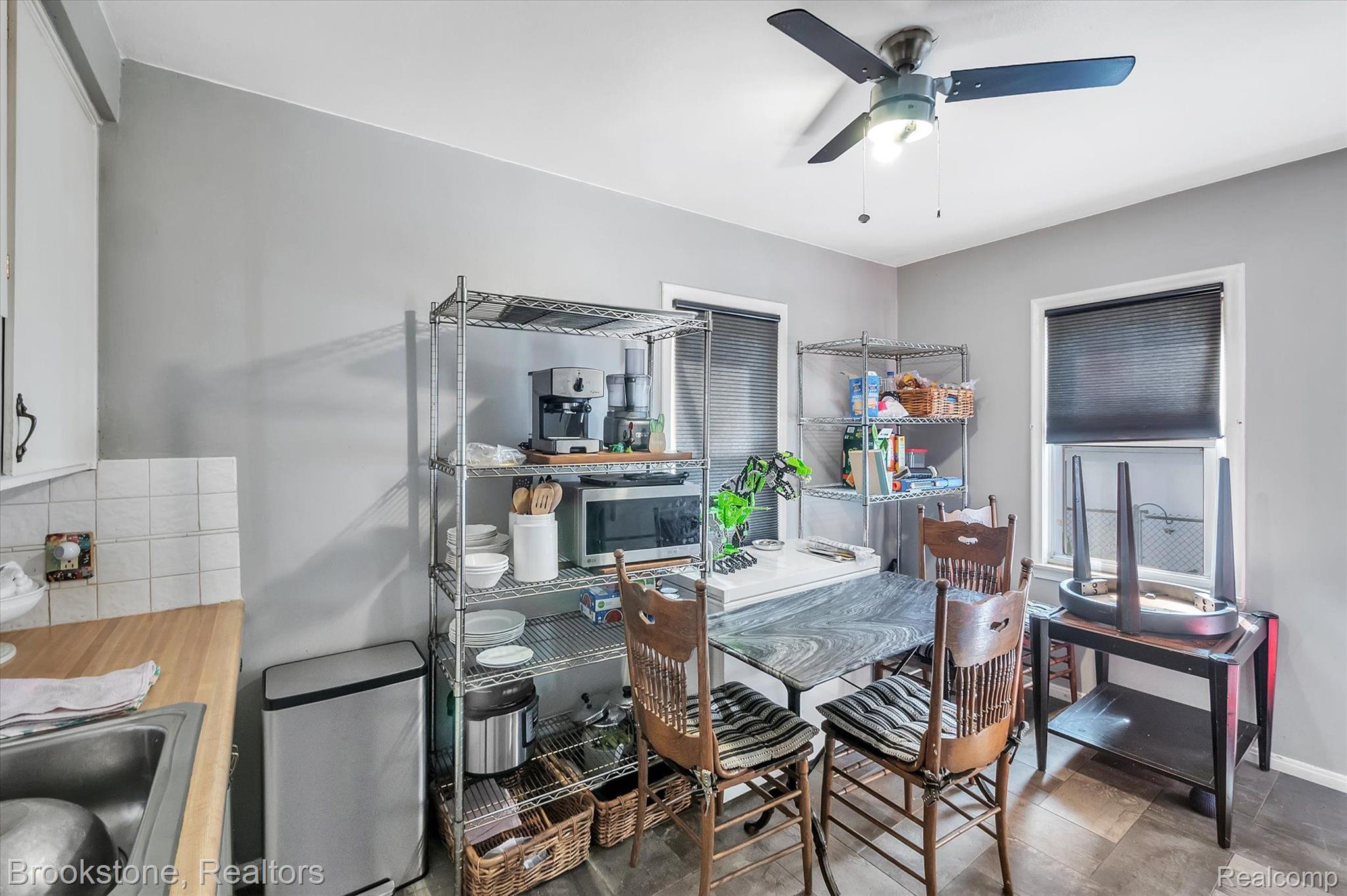 4461 Howe Road Wayne, MI 48184 - Photo 10 of 31 Gallery Image 10