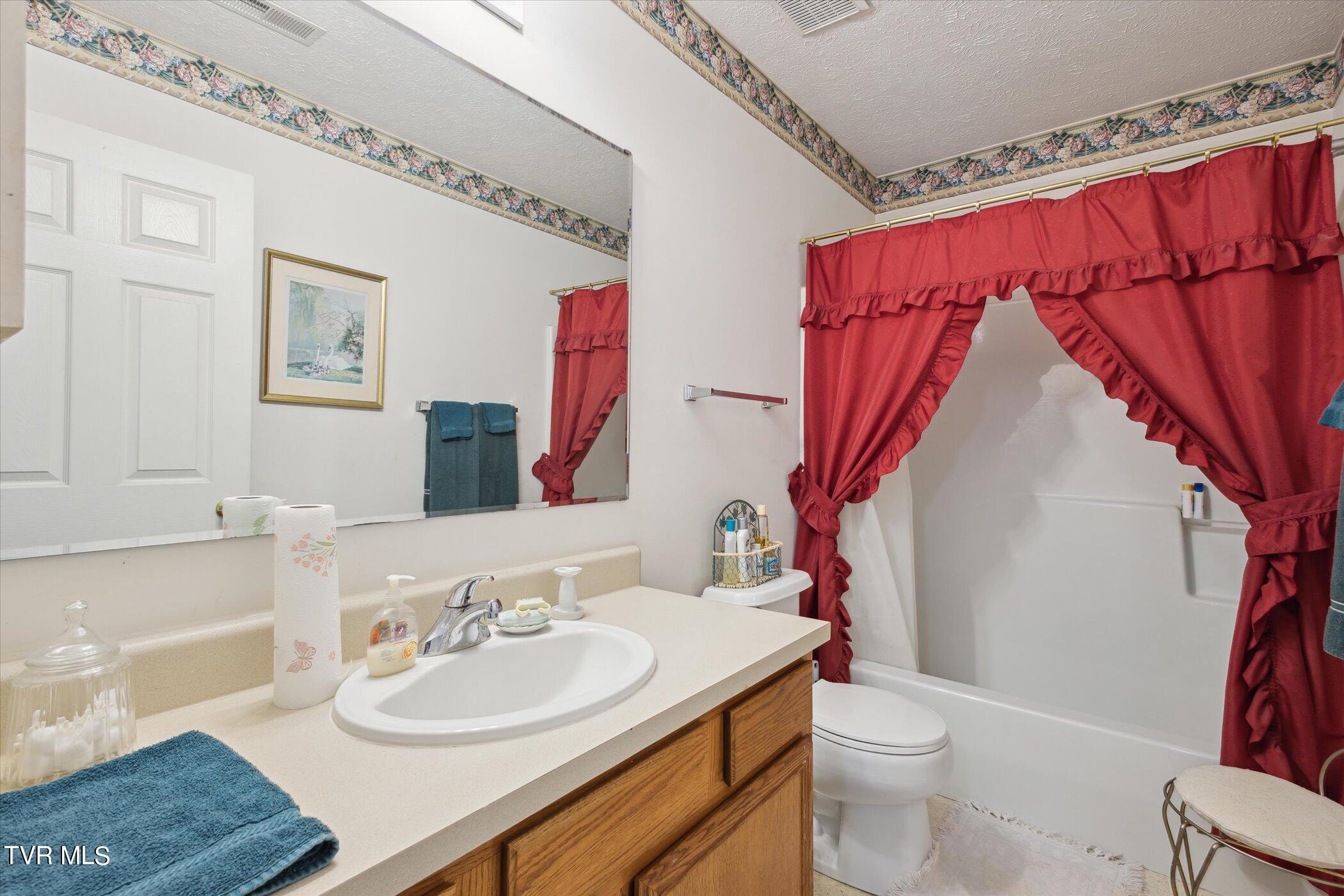 36606 Wilderness Road Jonesville, VA 24263 - Photo 25 of 51 25-36606-Wilderness-Rd-WindowStill-29