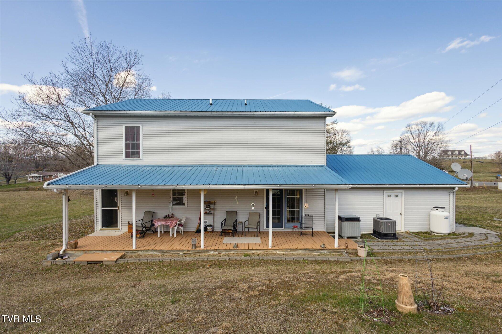 36606 Wilderness Road Jonesville, VA 24263 - Photo 37 of 51 37-36606-Wilderness-Rd-WindowStill-05