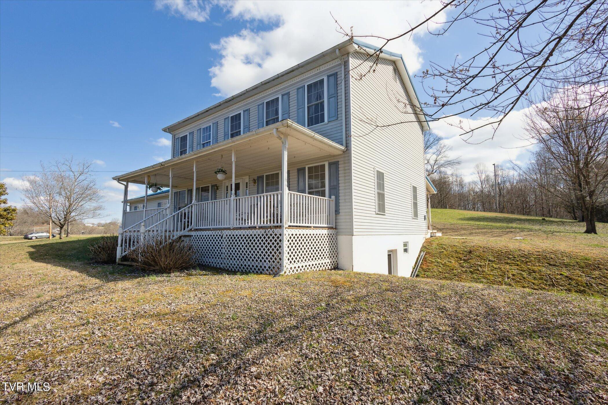 36606 Wilderness Road Jonesville, VA 24263 - Photo 4 of 51 04-36606-Wilderness-Rd-WindowStill-03