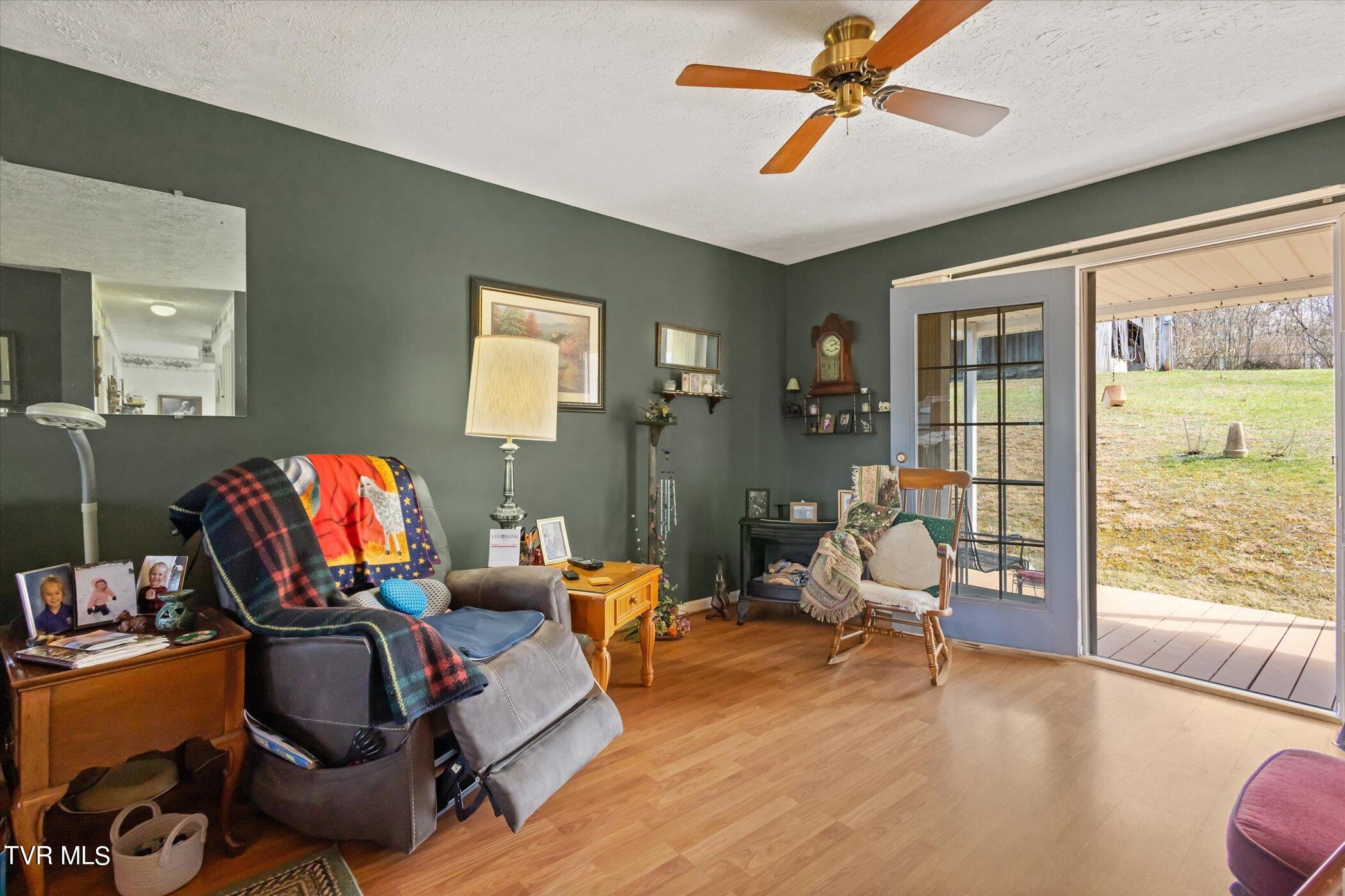 36606 Wilderness Road Jonesville, VA 24263 - Photo 6 of 51 06-36606-Wilderness-Rd-WindowStill-10
