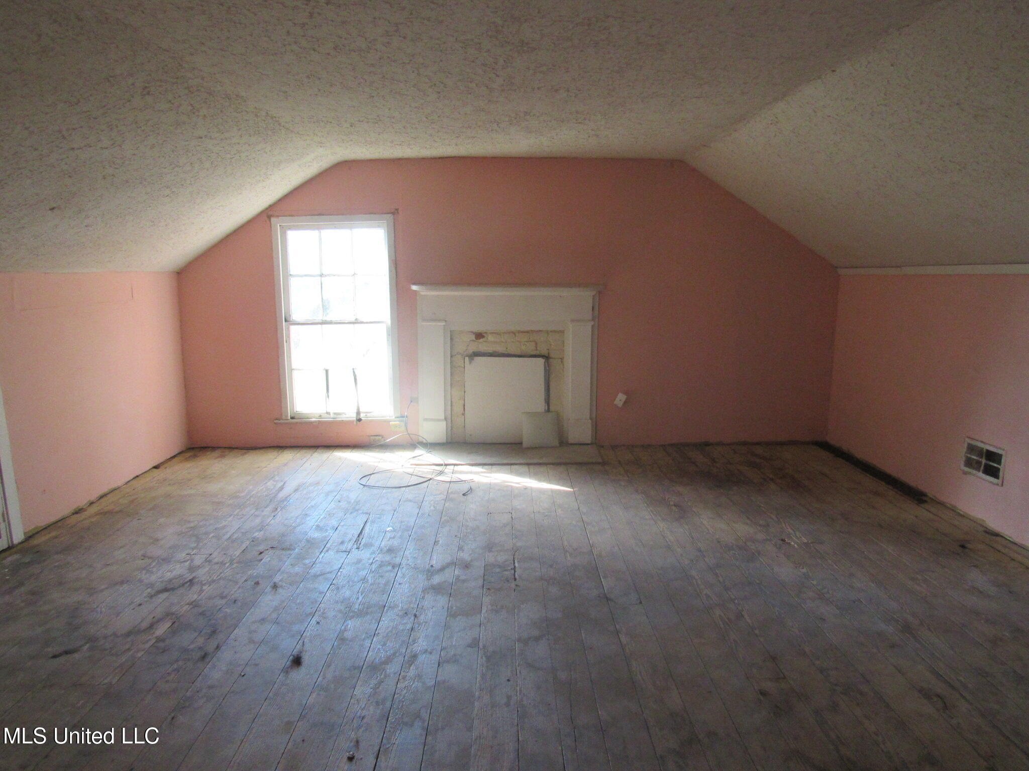 108 Hightower Street Sardis, MS 38666 - Photo 15 of 17 IMG_4383