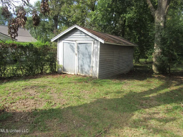 $72,500 | 108 Hightower Street, Sardis, MS 38666